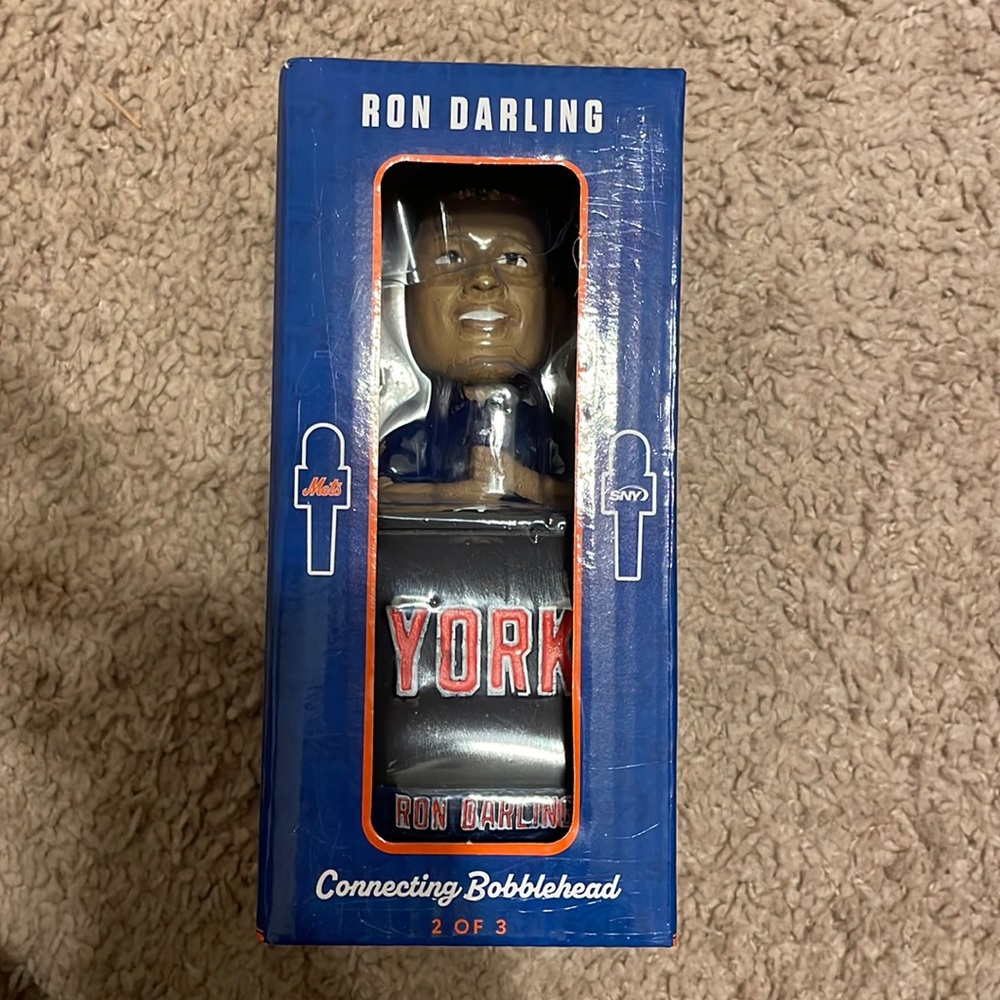 Ron Darling connecting bobble head METS collectible